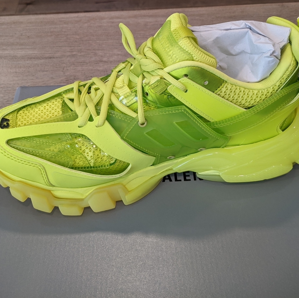 Men's Balenciaga "Track" Clear Sole Leather Free Sneakers Lime - Picture 5 of 8